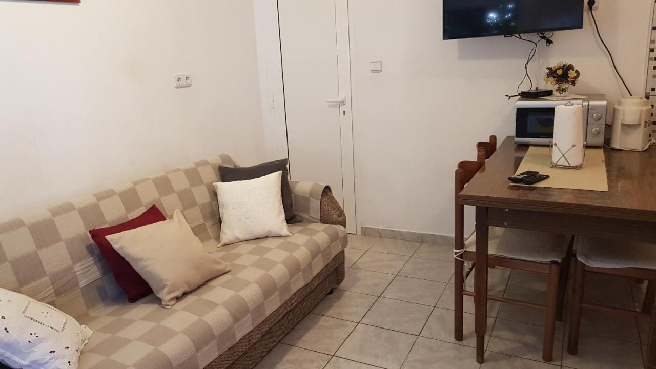 Sunrise Apartment Vir Bagian luar foto